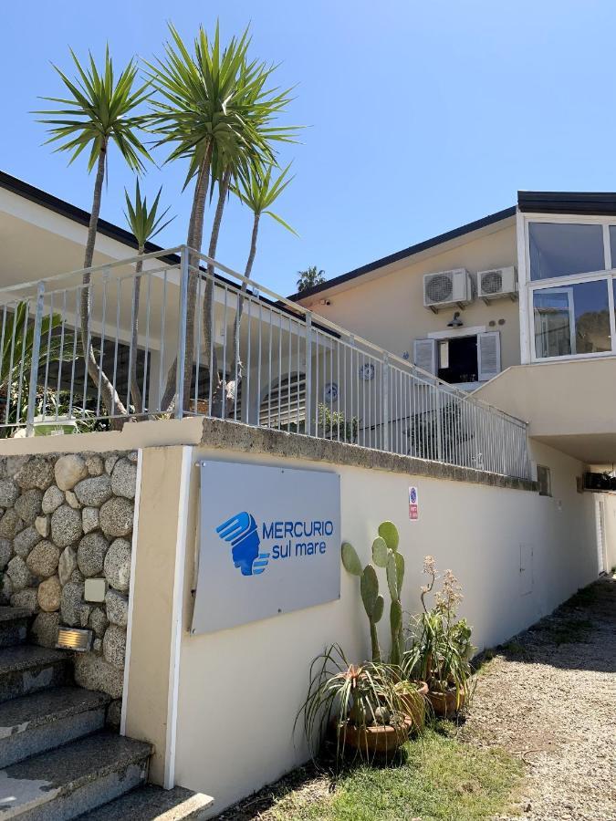 Hotel Mercurio Sul Mare - Fish Restaurant And Private Beach Капо Ватикано Екстериор снимка