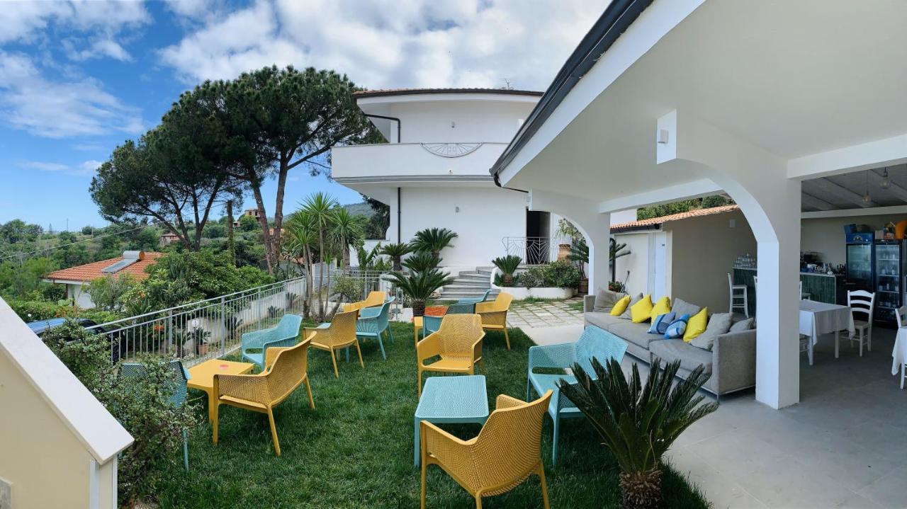 Hotel Mercurio Sul Mare - Fish Restaurant And Private Beach Капо Ватикано Екстериор снимка