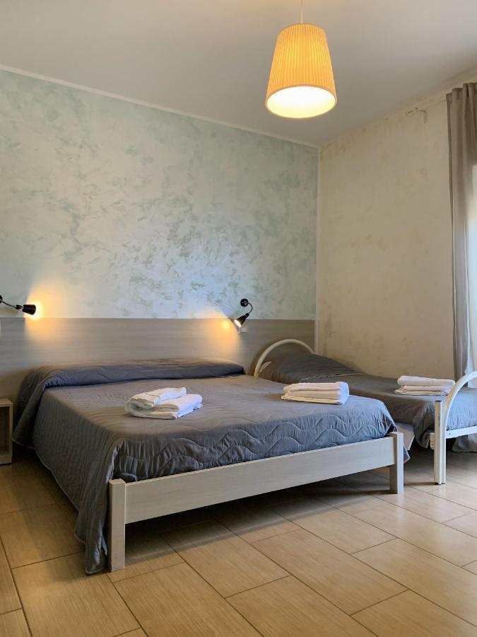 Hotel Mercurio Sul Mare - Fish Restaurant And Private Beach Капо Ватикано Екстериор снимка