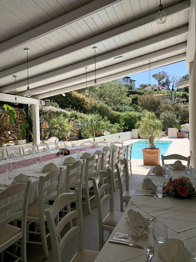 Hotel Mercurio Sul Mare - Fish Restaurant And Private Beach Капо Ватикано Екстериор снимка