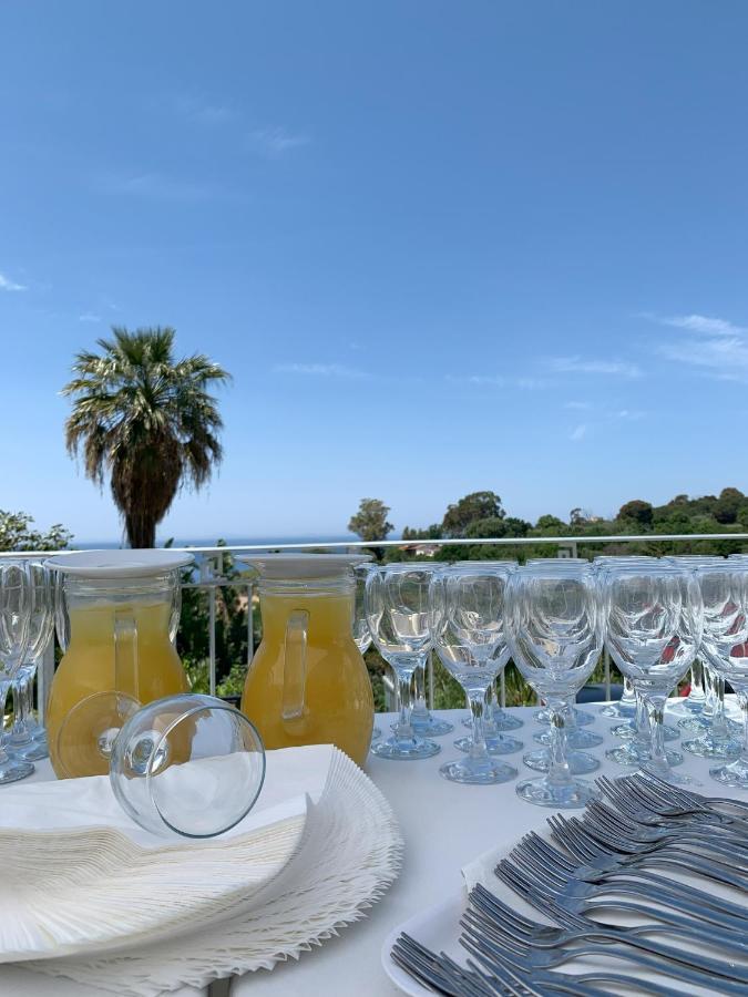 Hotel Mercurio Sul Mare - Fish Restaurant And Private Beach Капо Ватикано Екстериор снимка