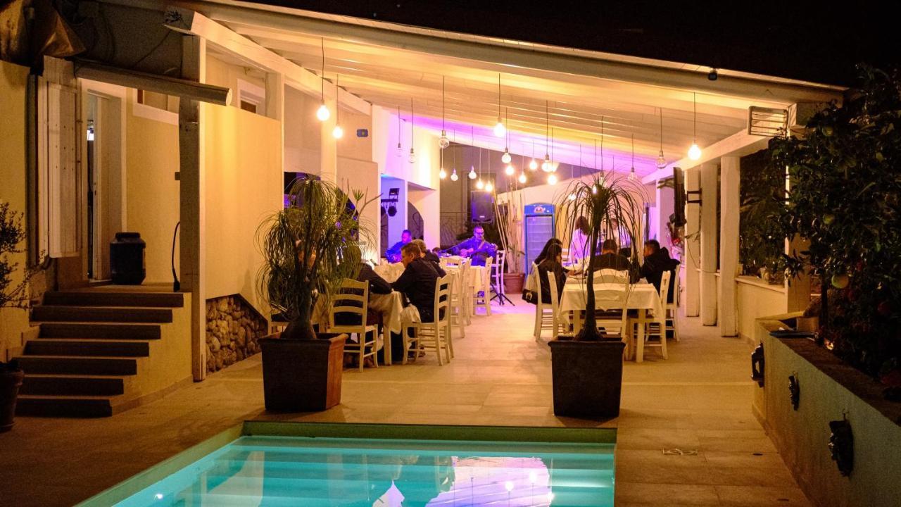 Hotel Mercurio Sul Mare - Fish Restaurant And Private Beach Капо Ватикано Екстериор снимка