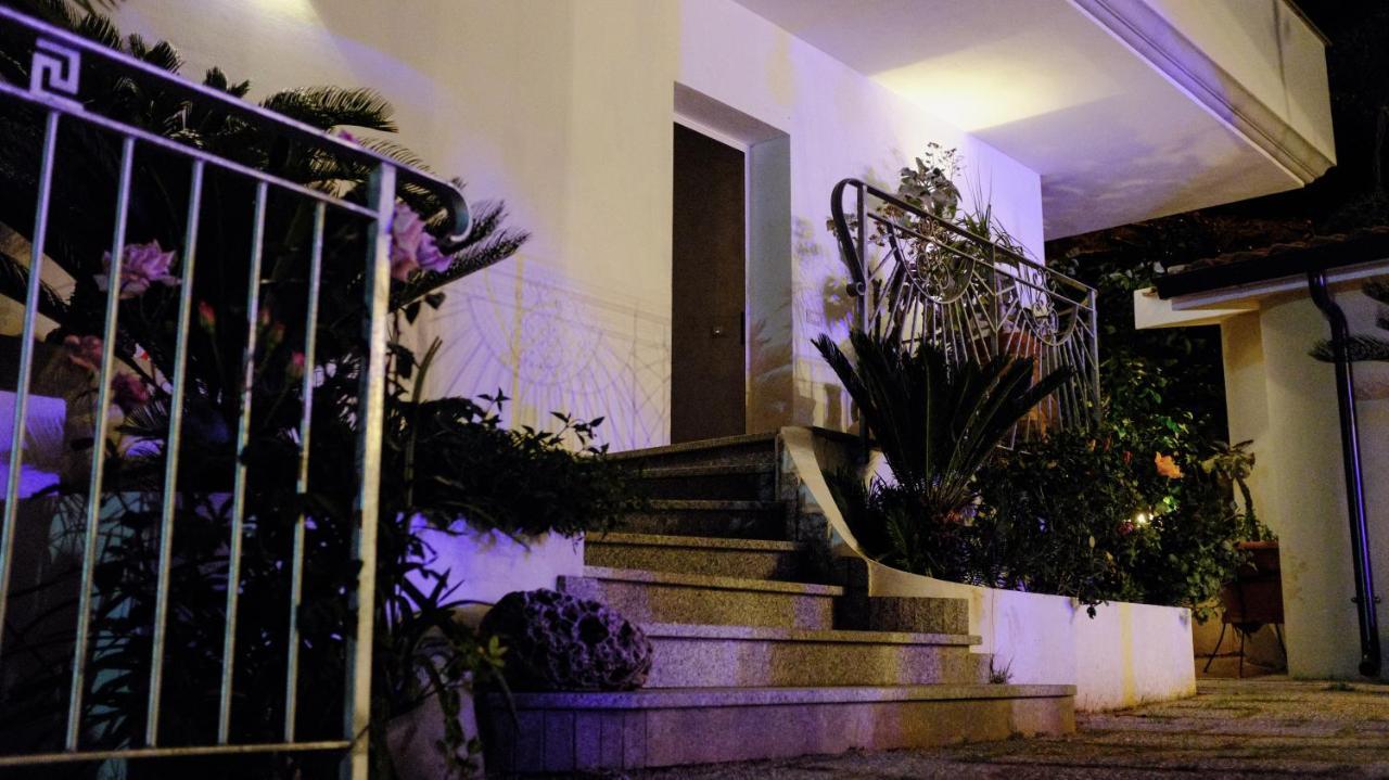 Hotel Mercurio Sul Mare - Fish Restaurant And Private Beach Капо Ватикано Екстериор снимка