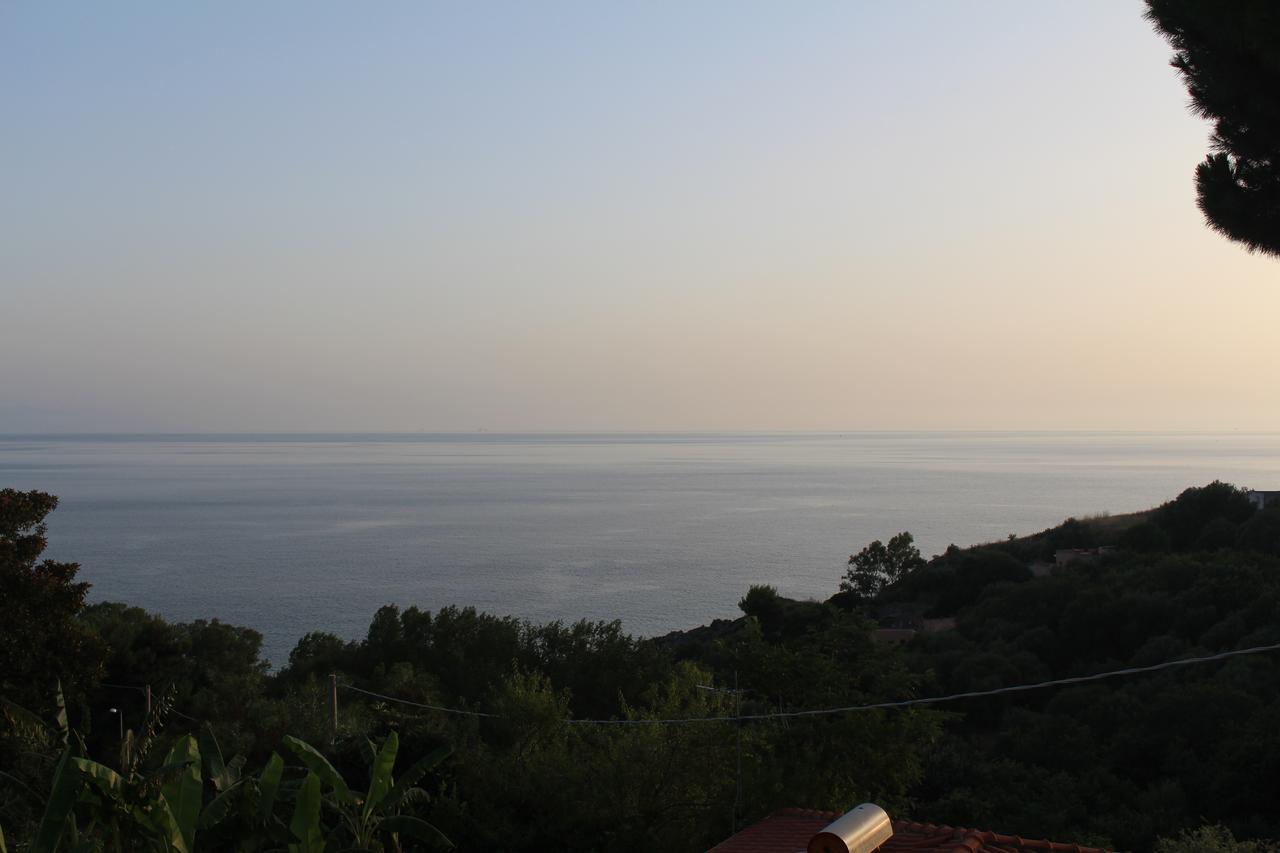 Hotel Mercurio Sul Mare - Fish Restaurant And Private Beach Капо Ватикано Екстериор снимка