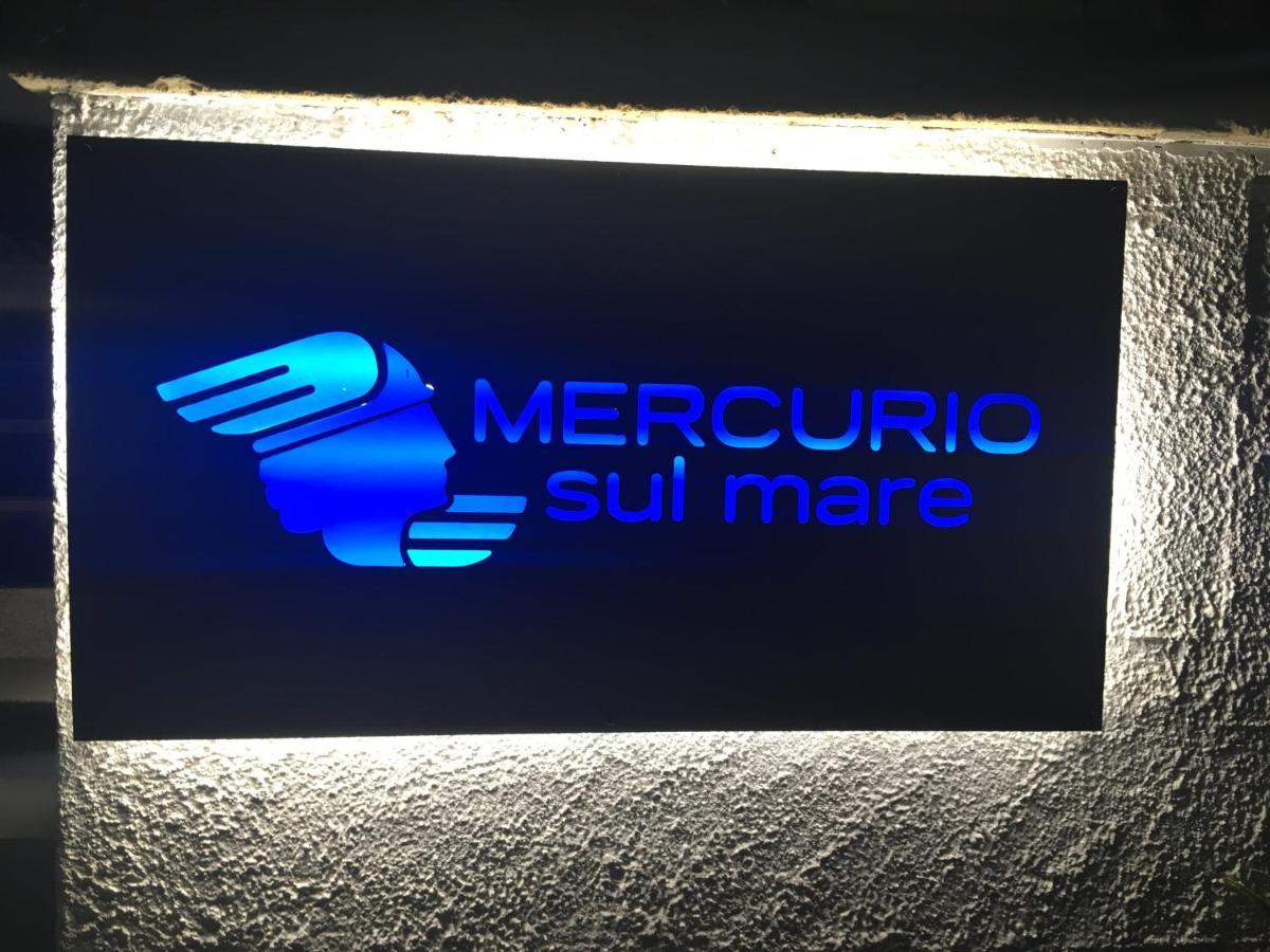 Hotel Mercurio Sul Mare - Fish Restaurant And Private Beach Капо Ватикано Екстериор снимка